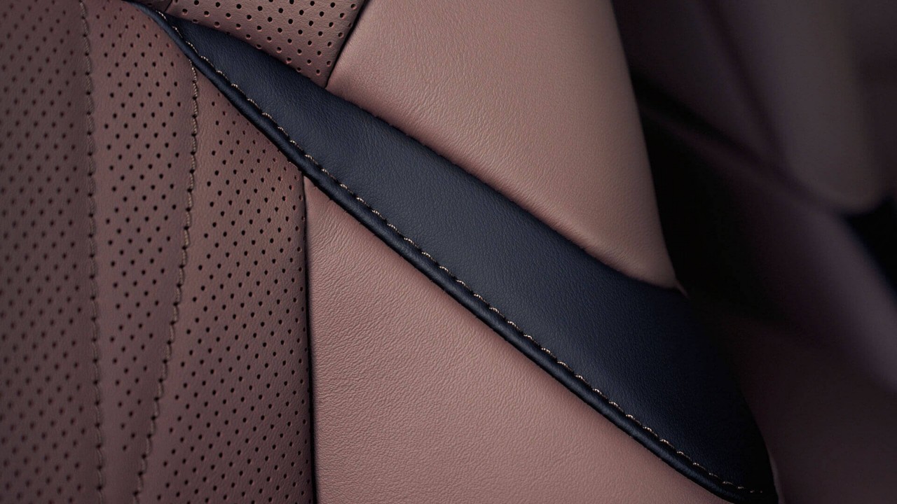 Close-up of the Lexus ES 300h's leather seat